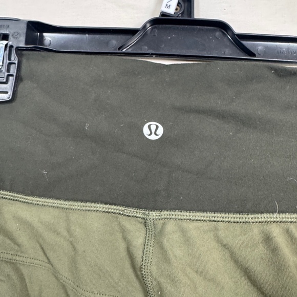 Lululemon Leggings Womens Size 10 Green Sunset Salutation Cropped Loose Fit High - Picture 7 of 9